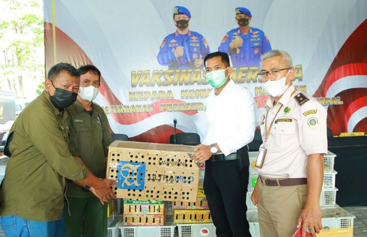 Dirpolairud Polda Jatim menggagalkan penyelundupan ribuan burung dilindungi dari Kalimantan ke Surabaya