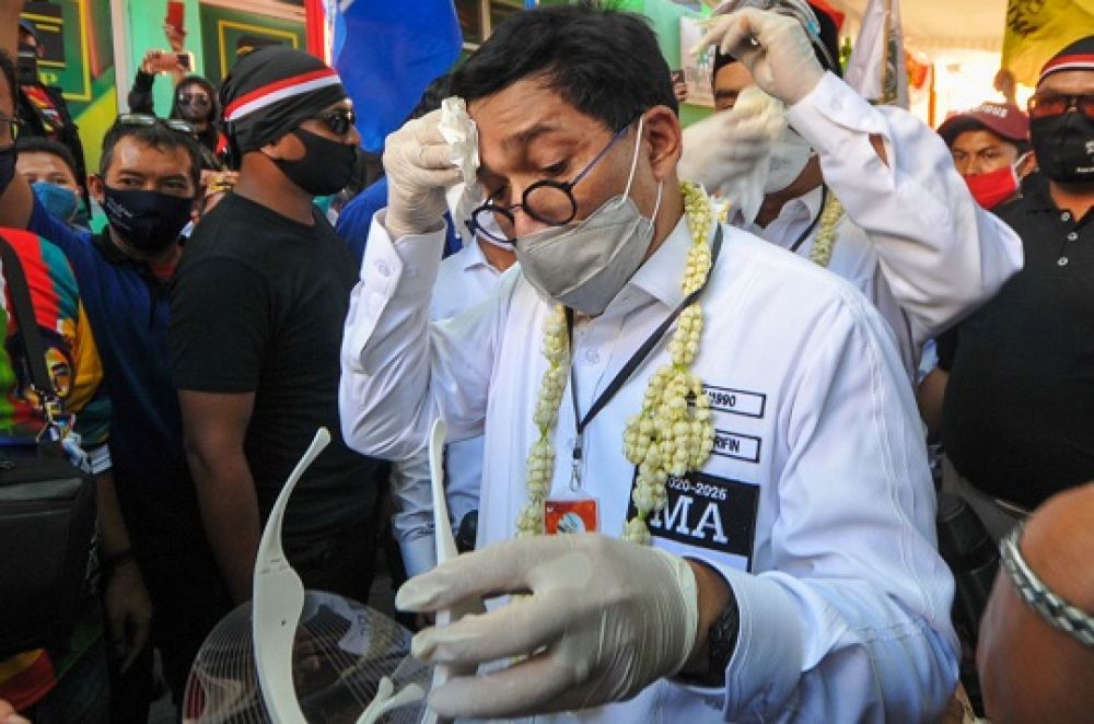 Salah satu tahapan Pilkada yakni pendaftaran di kantor KPU Surabaya, dilakukan paslon MA-Mujiaman, 6 September 2020 lalu. SP/Julian