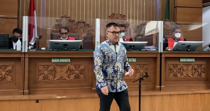 Prof Elwi Danil saat menjadi ahli yang dihadirkan pihak Ferdy Sambo dan Putri Candrawathi, Selasa (27/12/2022).