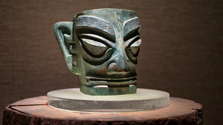 Topeng ronze dipajang di Museum Sanxingdui di Guanghan, Provinsi Sichuan, Tiongkok barat daya. SP/ CH