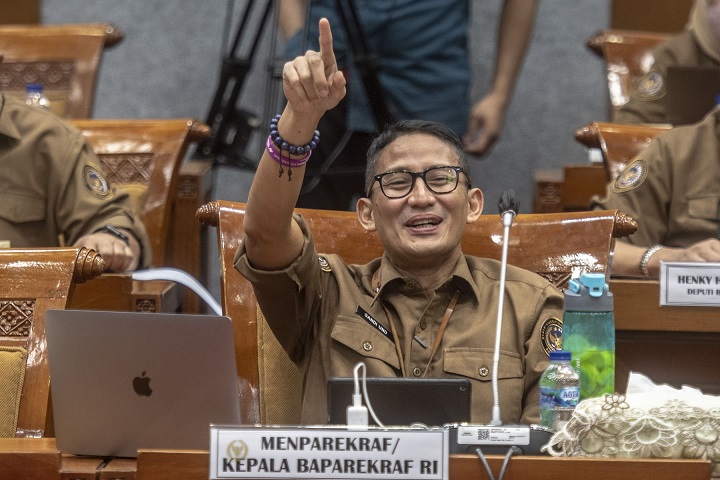 Sandiaga Uno, sebagai Menparekraf/Kepala Baperakraf RI, saat rapat dengar pendapat dengan DPR RI.