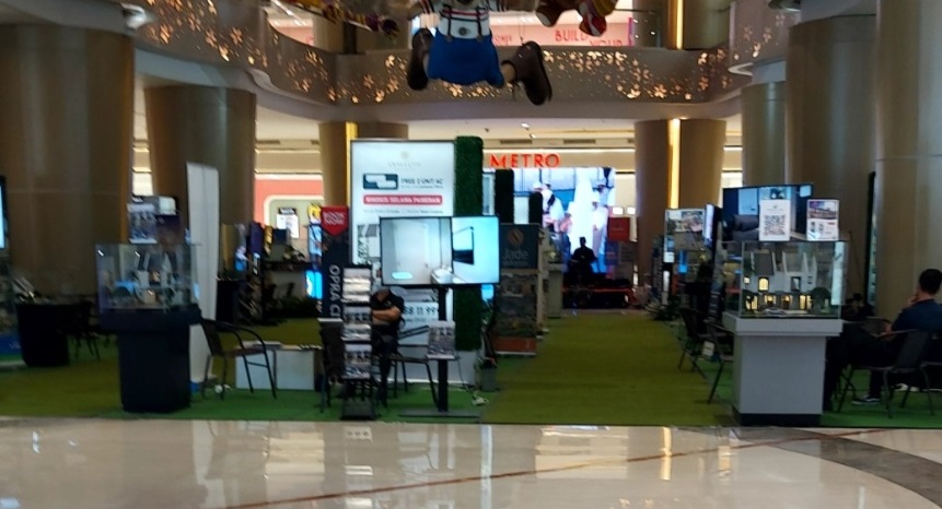 Pameran Integra Property Exhibition di Trans Icon Mall Surabaya, Senin (3/10/2022). SP/Aksaradia.