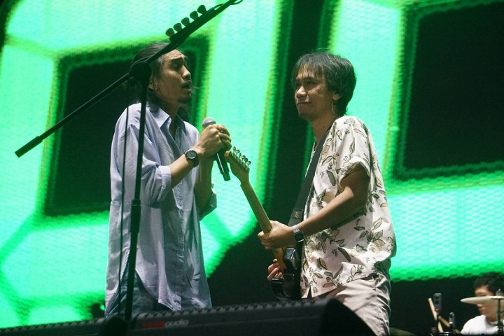 Sheila on 7 menjadi penampil terakhir di festival musik  Pestapora 2023 hari ketiga yang digelar di Gambir Expo & Hall D2 JIExpo, Kemayoran, Jakarta, Minggu (24/9/2023).