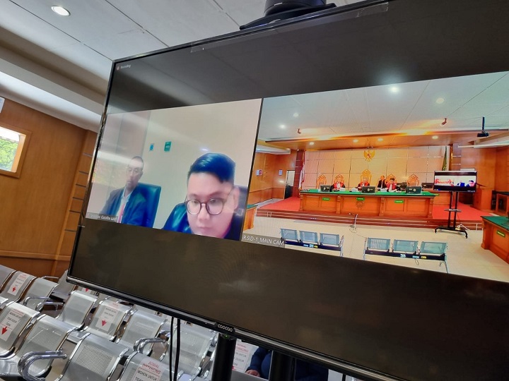 Hakim Agung nonaktif Gazalba Saleh saat mengikuti pembacaan tuntutan dari jaksa penunut umum KPK secara daring dari Rutan KPK, Kamis (13/7/2023).