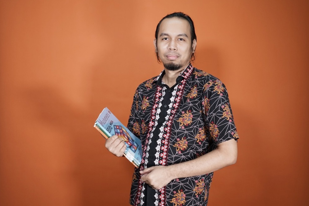 Dosen Prodi Manajemen Fakultas Ekonomi dan Bisnis Universitas Dinamika (Undika) Achmad Yanu Alif Fianto. SP/PATRICK CAHYO