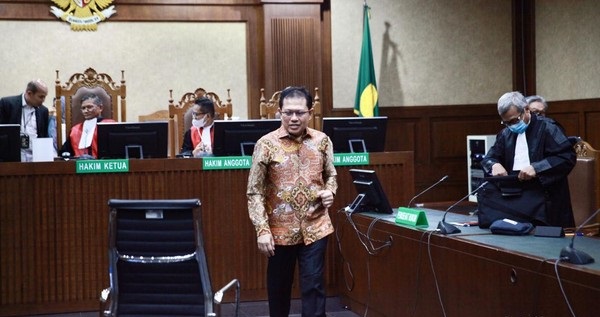 Terdakwa dugaan suap perkara di MA, Sekretaris MA nonaktif Hasbi Hasan, Selasa (2/1/2024).