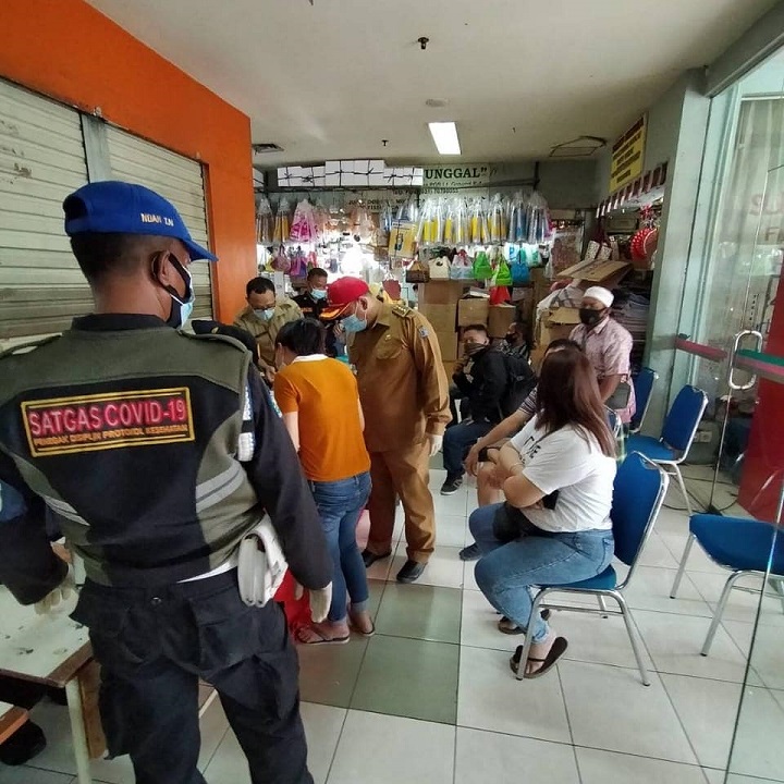 Tes Swab massal digelar di sejumlah tempat di Surabaya 