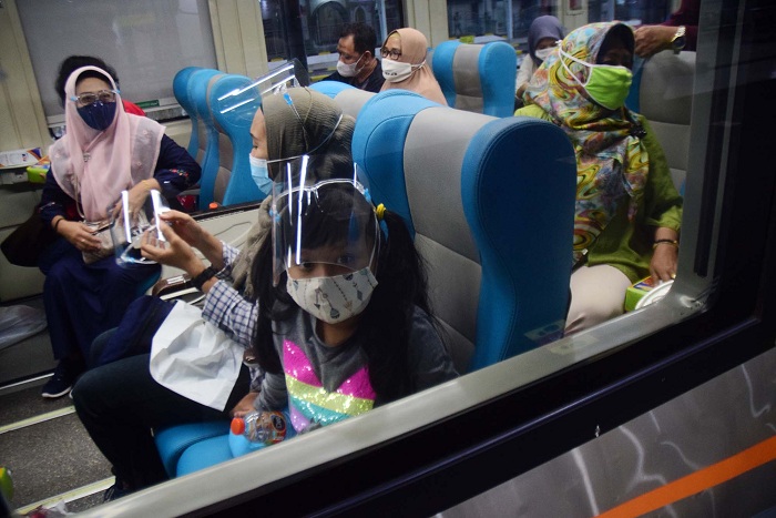 Antisipasi lonjakan jumlah penumpang PT KAI tambah 2 kereta api. SP/PATRICK