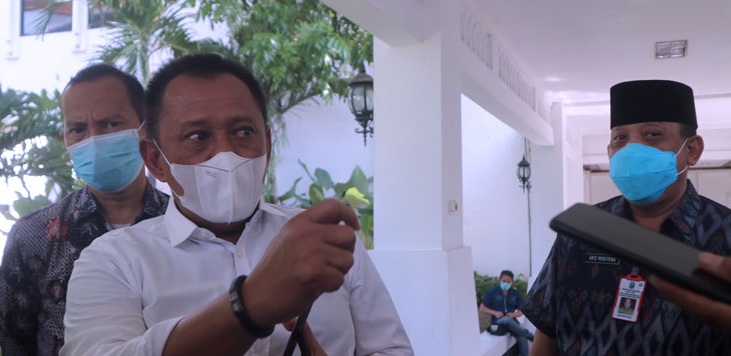 Sekdaprov Jatim Heru Tjahjono memberikan klarifikasi terkait tasyakuran Hari Ulang Tahun (HUT) ke-56 Gubernur Jawa Timur Khofifah Indar Parawansa.