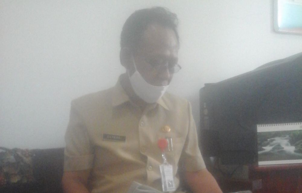 Inspektur wilayah pembantu I Kab. Sumenep, Supardi diruang kerjanya (3/08).SP/AinurRahman