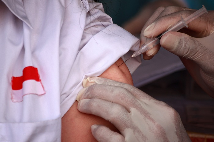 5,3 persen dari total sasaran 1,3 juta pelajar SMA/SMK dan SLB Jatim telah menjalani vaksinasi Covid-19. SP/PATRICK