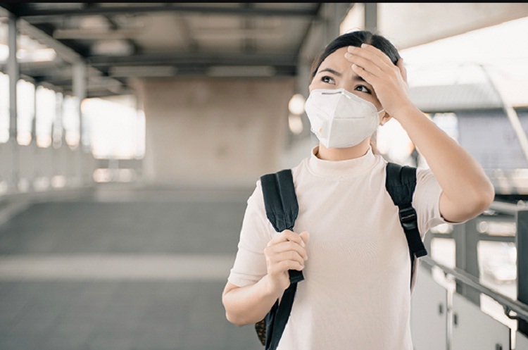 Penggunaan masker secara double dapat menangkal virus varian Lambda. SP/ SBY