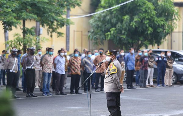 Jelang Penerapan PSBB Jawa Bali, Polrestabes Agendakan PPKM. SP/ Mahbub Fikri