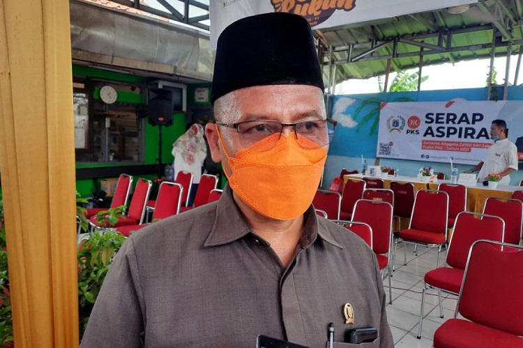 Anggota fraksi PKS Karyatin, Mendorong Pemprov DKI Jakarta Bangun Fasilitas MCK