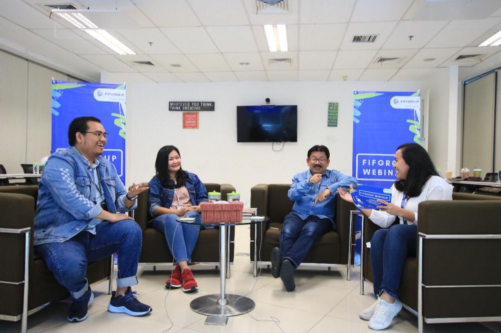 FIFGROUP Gelar Webinar dan Kompetisi Menulis untuk Universitas.SP/jk1