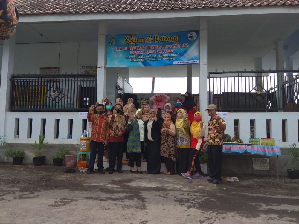 Dinas Kearsipan dan Perpustakaan Kabupaten Lumajang raihJuara 2 Lomba Perpustakaan Desa Tingkat Provinsi Jawa Timur.SP/Lim 