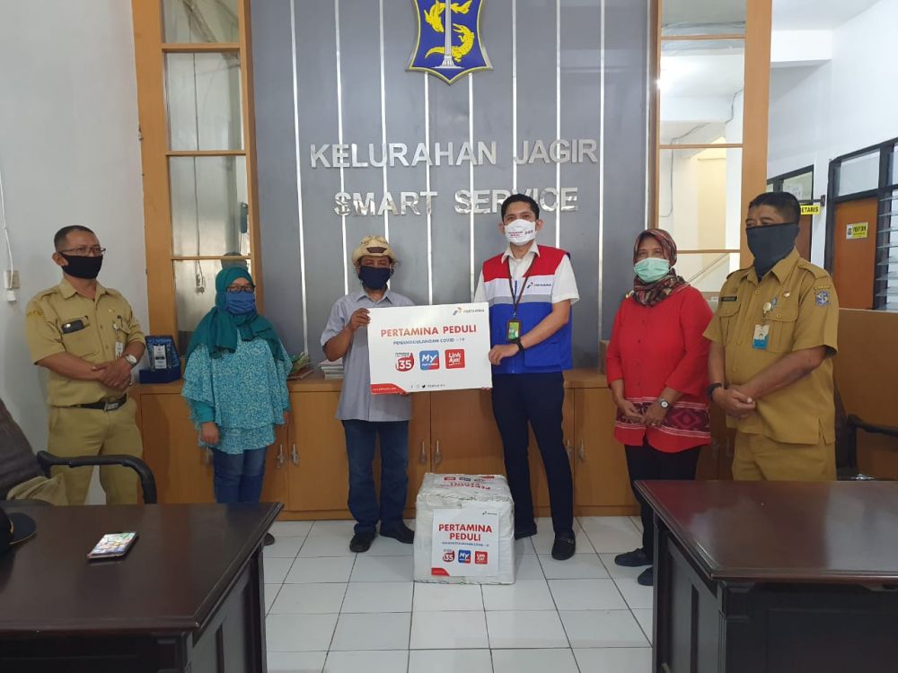 Bantuan Pertamina MOR V kepada LPMK Kelurahan Jagir