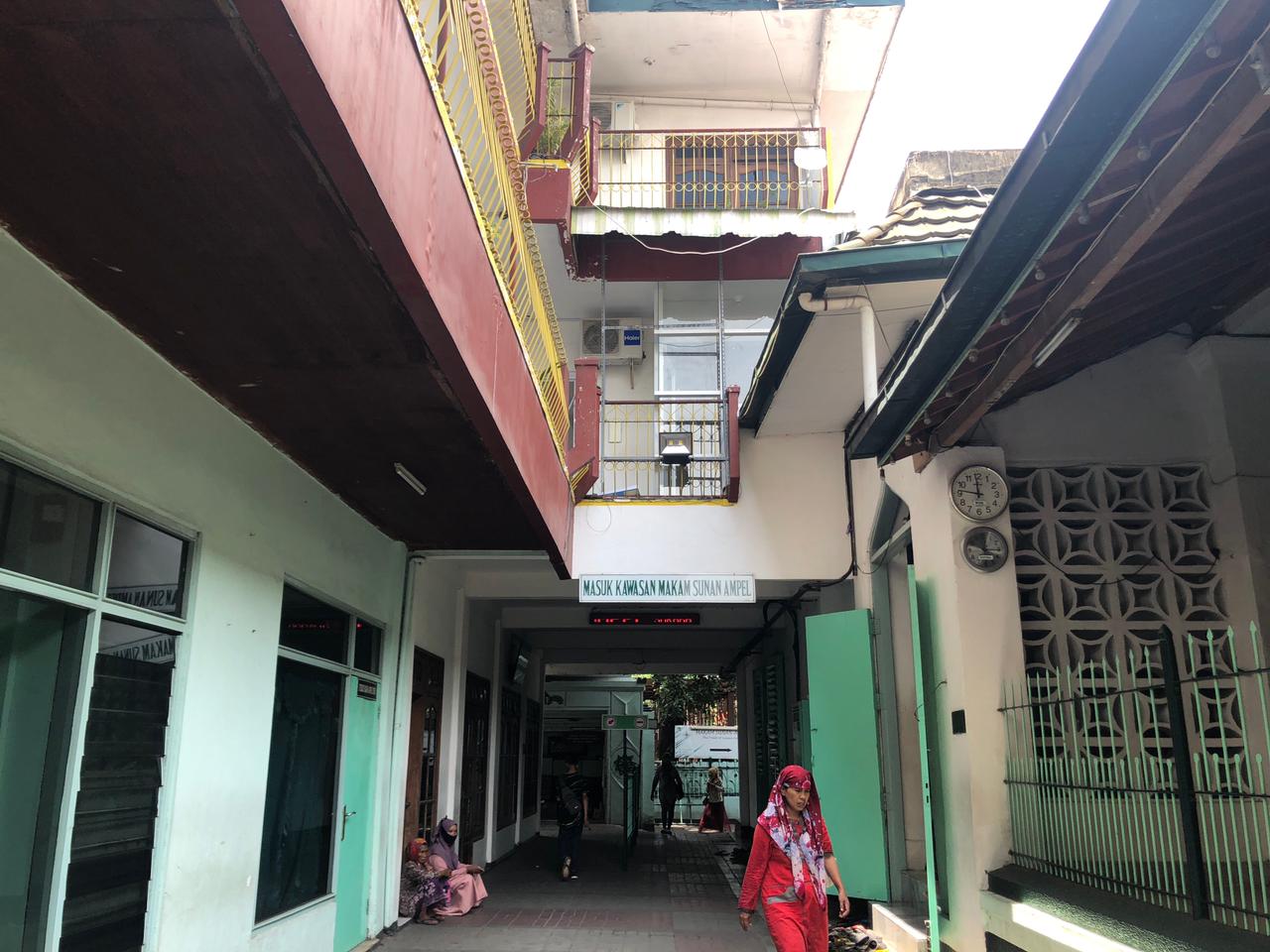 Wisata Religi Sunan Ampel terpantau sepi pengunjung Senin (18/01/2021) . SP/ MOCHAMMAD KASYFI FAHMI