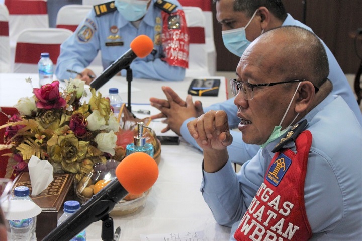 Jaya Saputra (kanan)