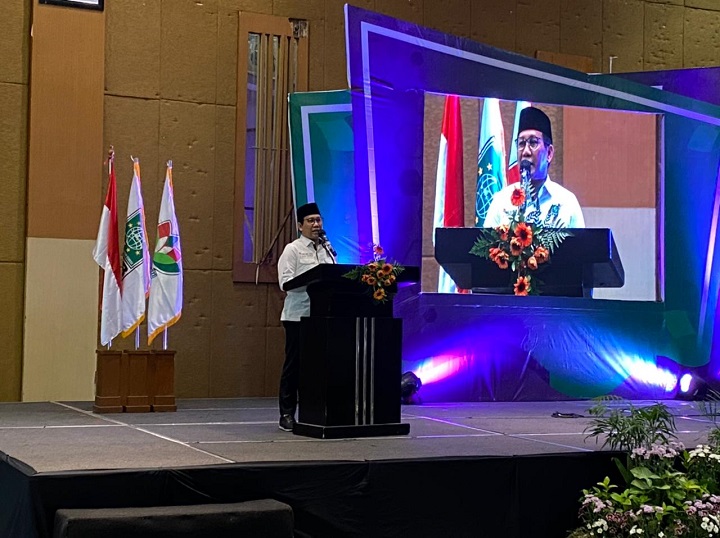 Ketua DPW PKB Jatim Abdul Halim Iskandar saat membuka Muswil PW Perempuan Bangsa Jatim di Surabaya, Minggu (11/4/2021). SP/Riko Abdiono