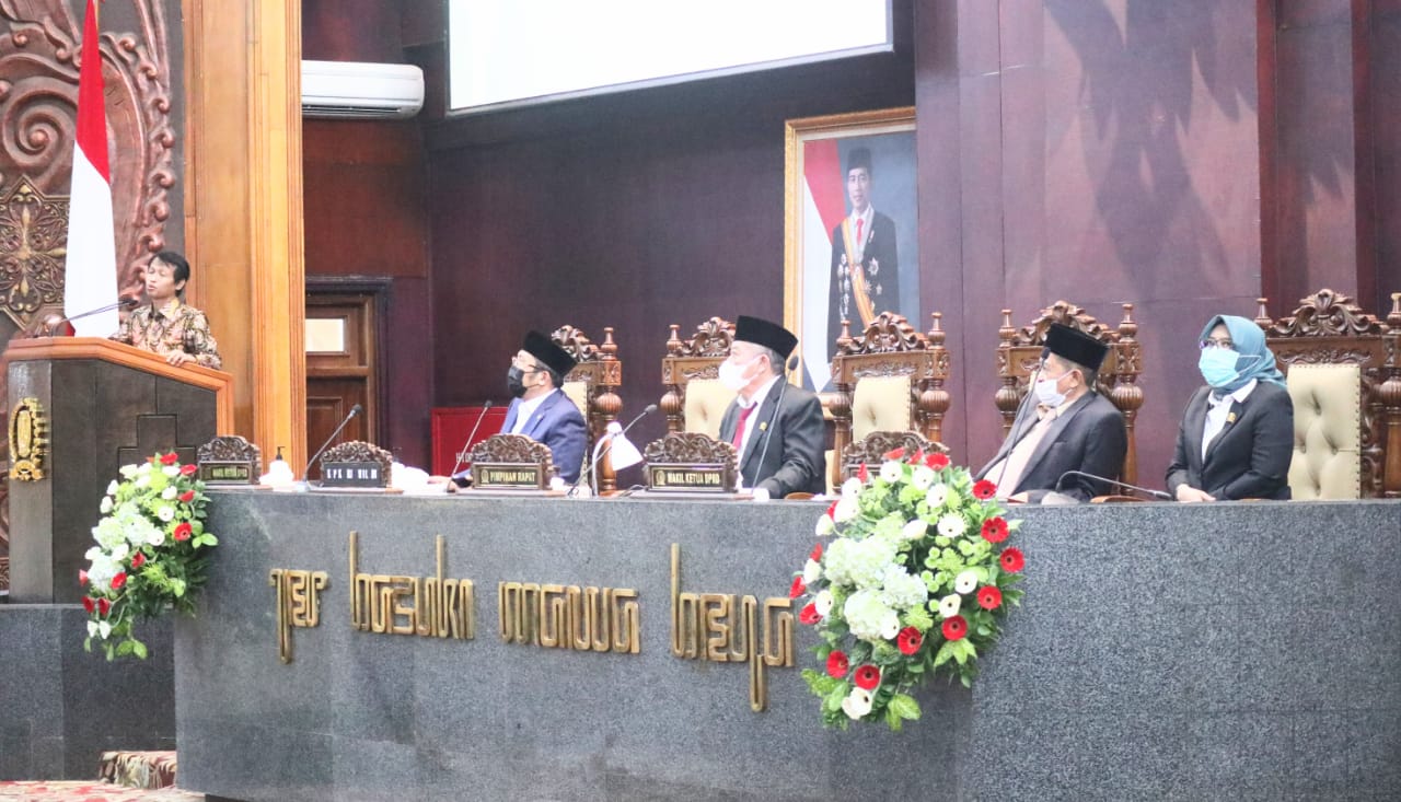 Rakor Pencegahan Korupsi bersama anggota DPRD Jawa Timur dan KPK RI di Surabaya, Jumat (30/4/2021).
