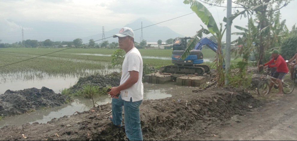 Kali Patusan Dukuhsari Jabon di Normalisasi /Hik SP