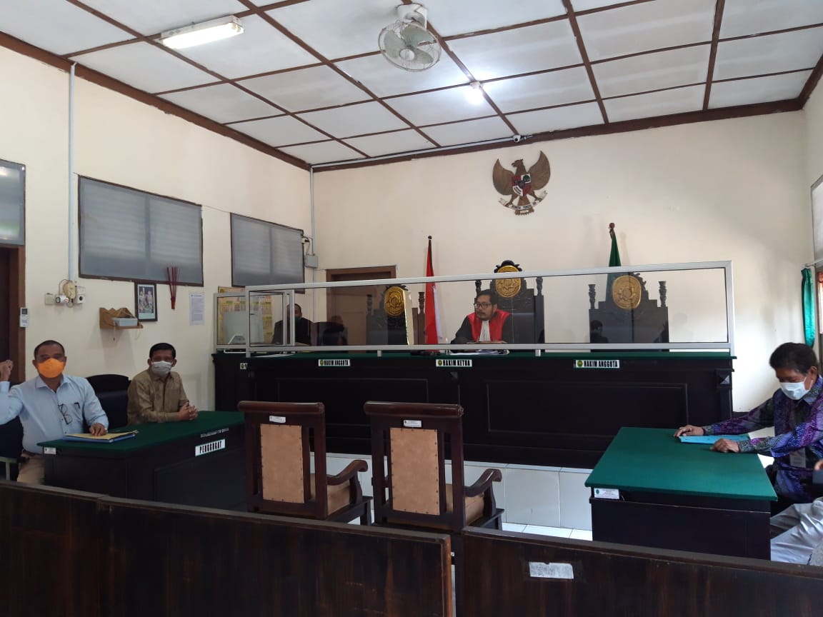 Sidang perkara gugatan perdata di Pengadilan Negeri kota Probolinggo, Kamis (31/3). SP/TIM