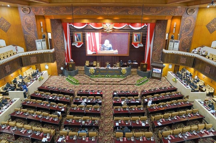 Sidang Paripurna penyampaian Nota Keuangan Gubernur Jatim terhadap Perubahan APBD Tahun 2022, Senin 29/8/2022. SP/Riko Abdiono