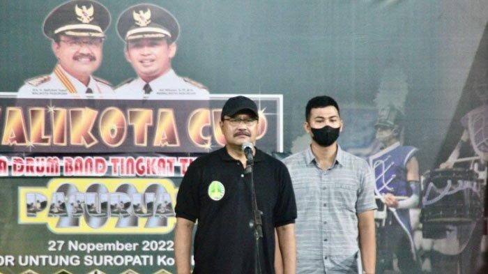 Wali Kota Pasuruan Saifullah Yusuf (Gus Ipul) resmi membuka Lomba Drum Band Tingkat TK dan SD Sekota Pasuruan.