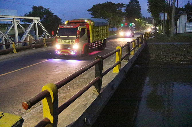 Salah satu jembatan yang diusulkan untuk diperbaiki ke pemerintah pusat.