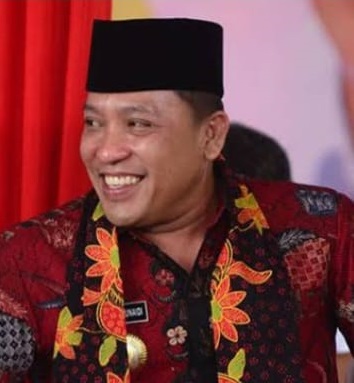 Bupati Sampang H. Slamet Junaidi.
