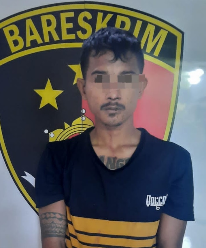 Tersangka J, pencuri motor asal Pulau Bawean. Foto: SP/Grs.