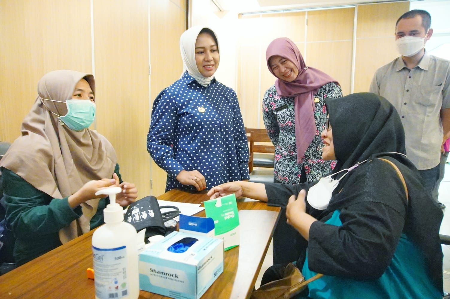 Walikota Ning Ita saat menghadiri peringatam hari hipertensi sedunia di MPP Gajah Mada Kota Mojokerto