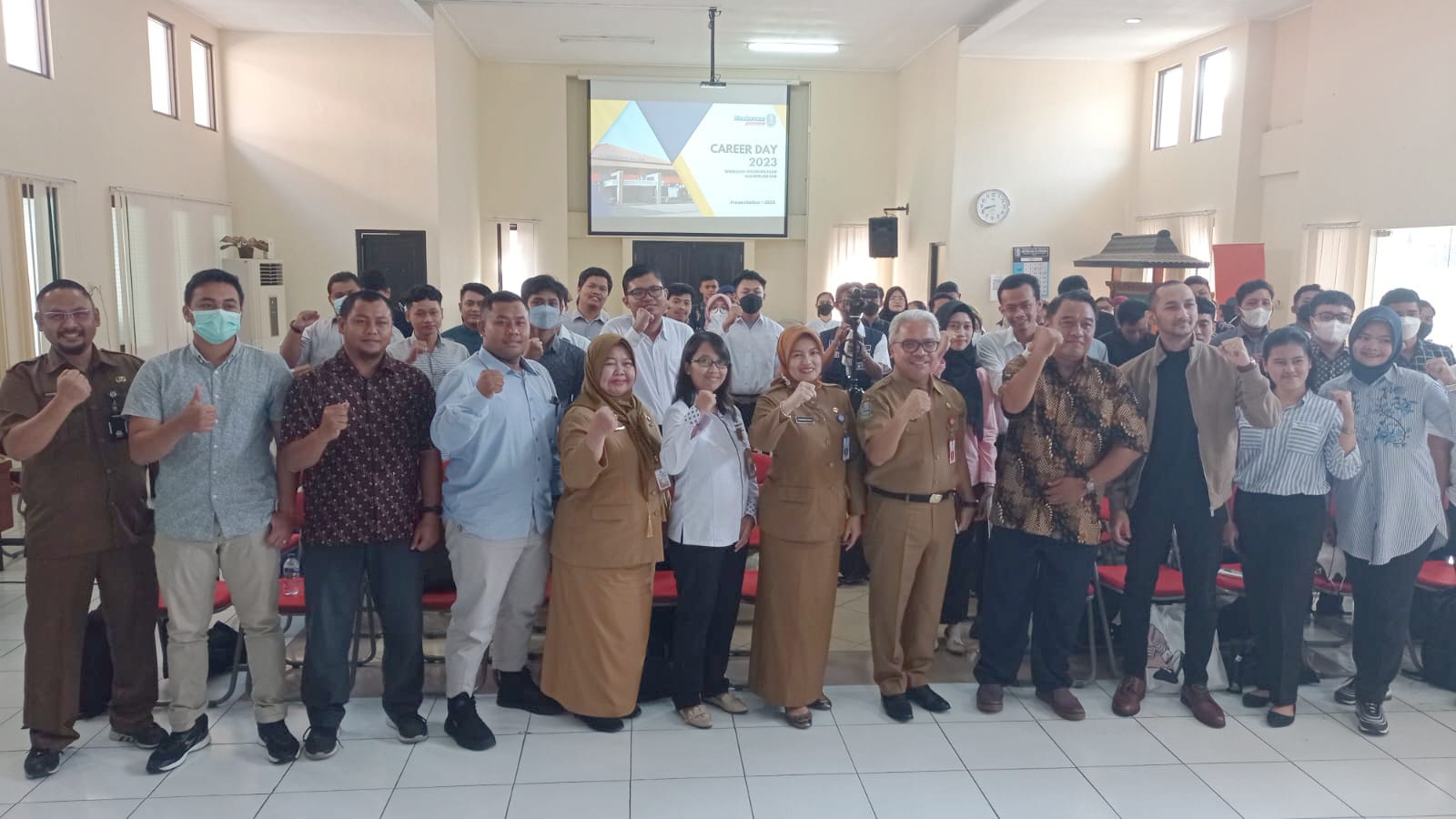 Pembukaan kegiatan career day pada Selasa (11/7/2023). Foto: Diskominfo Jatim.