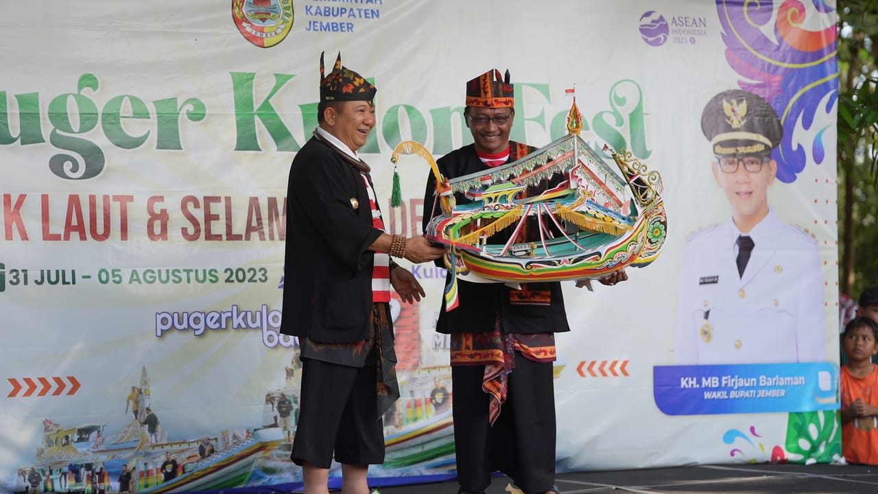 Event Puger Kulon Festival Petik Laut dan Selamatan Desa Tahun 2023 di Desa Puger Kulon, Kecamatan Puger, Kabupaten Jember, Rabu (2/8/2023). Foto: Pemkab Jember.