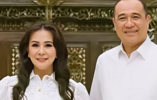 Foto Ernie Meike Torondek dan Rafael Alun Trisambodo 