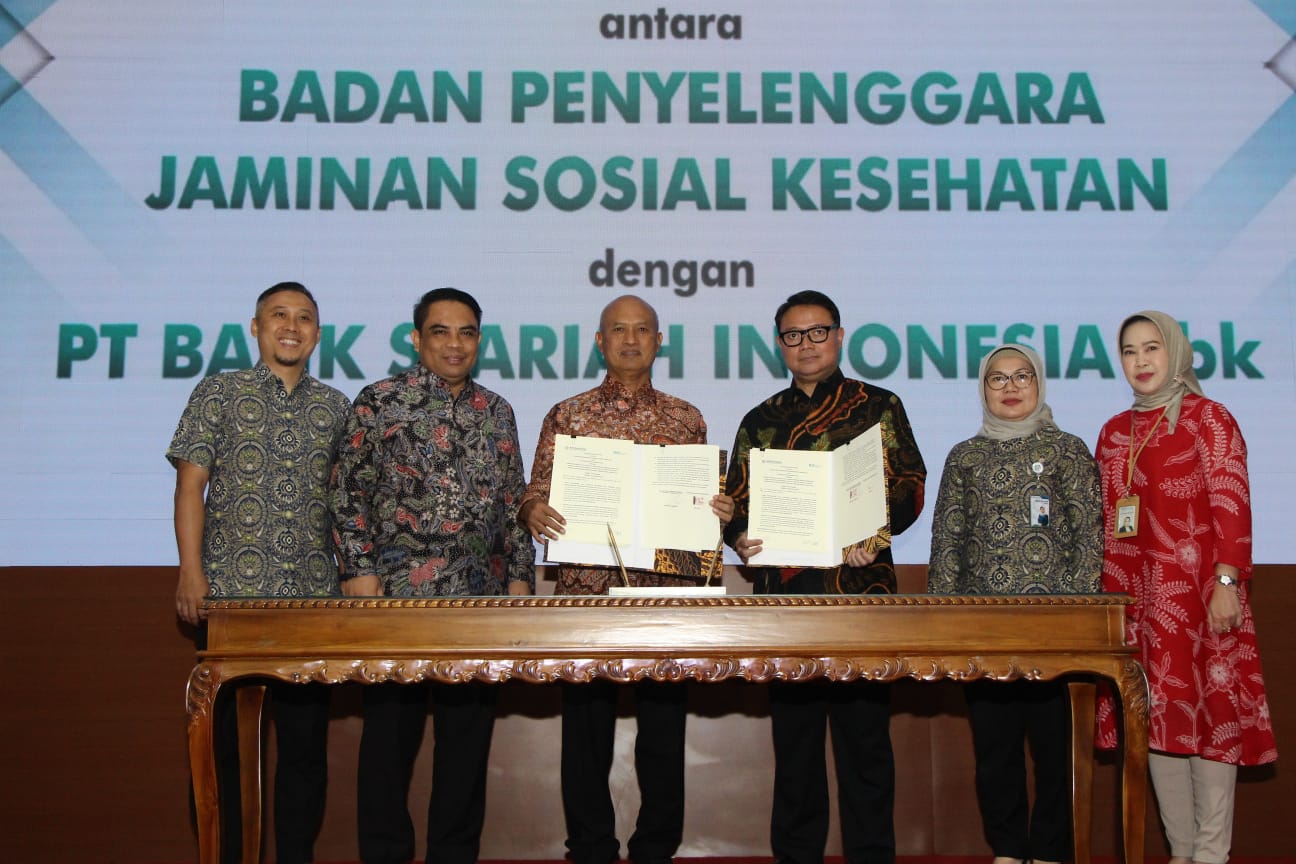 Penandatanganan kerja sama tentang Sinergi Peningkatan Kualitas Layanan Program Jaminan Kesehatan Nasional antara kedua belah pihak di Kantor Pusat BPJS Kesehatan, Cempaka Putih Jakarta, Rabu. (13/09).