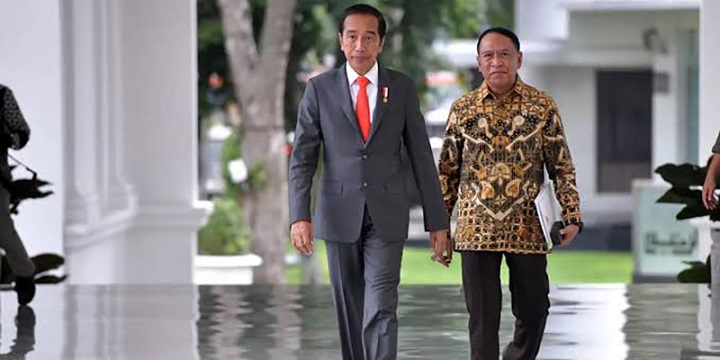 Zainudin Amali, mendampingi Presiden Jokowi sebelum menemui rombongan Ketua umum PSSI dan beberapa EXCO yang baru saja terpilih.