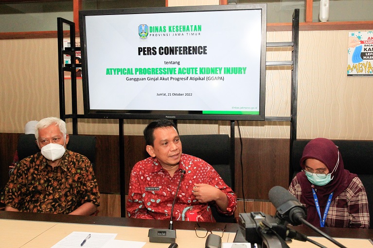 Press conference Dinas Kesehatan Jawa Timur di kawasan Ahmad Yani, Surabaya, .Jawa Timur  Jumat, (21/10/2022). SP/Ariandi.