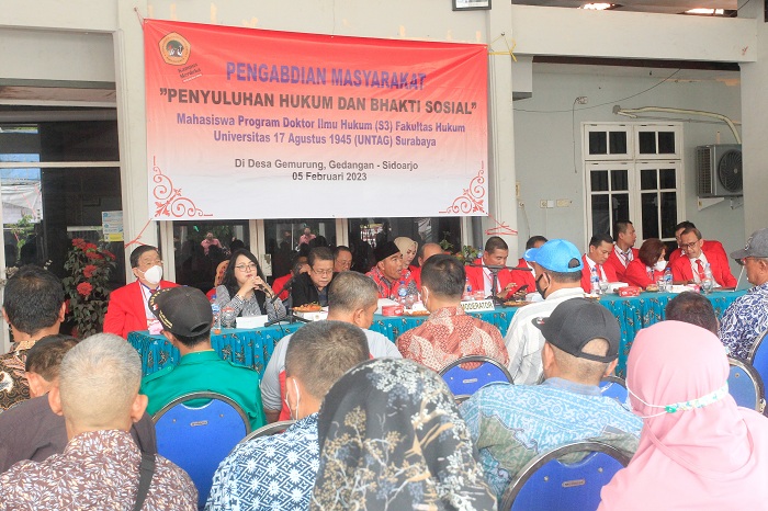 Penyuluhan Hukum dan Bhakti Sosial yang dilaksanakan di Balai Desa Gemurung, Gedangan Sidoarjo, pada Minggu (05/02/2023) .SP/ARIANDI