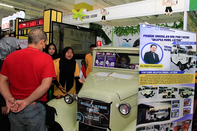 Pameran EXPO DAN EXPOSE SMK-PK di Cito Mall Surabaya. Foto:SP/Ariandi.