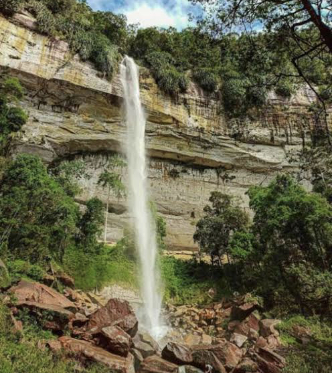 salah satu tujuan wisata di Riau... wisata air terjun lubuk Bigau yang menjadi tempat favorit