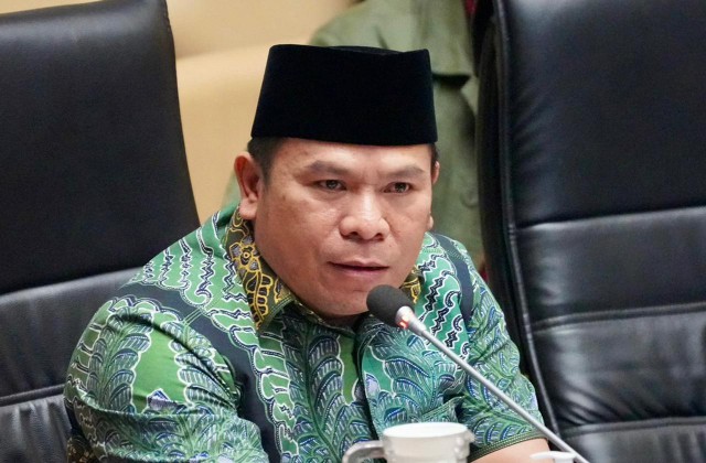 Luqman Hakim, Anggota DPR RI Fraksi Partai Kebangkitan Bangsa (PKB)