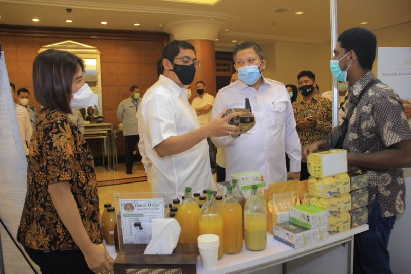 Kadiv Yankumham Subianta Mandala usai kegiatan Edukasi dan Sosialisasi Pencegahan Pelanggaran Kekayaan Intelektual untuk Kemajuan Perekonomian Jawa Timur, Selasa (24/8/2021). SP/ Kemenkumham Jatim untuk Kominfo Jatim