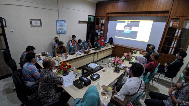 Bappeko Mojokerto saat menggelar rapat koordinasi dengan seluruh stake holder jaringan terkait pembuatan Masterplan Perencanaan Infrastruktur Terintegrasi. SP/Dwy