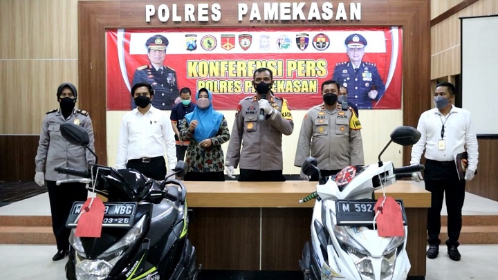 Kapolres Pamekasan, AKBP Rogib Triyanto saat menggelar rilis di mapolres Pamekasan. SP/Her