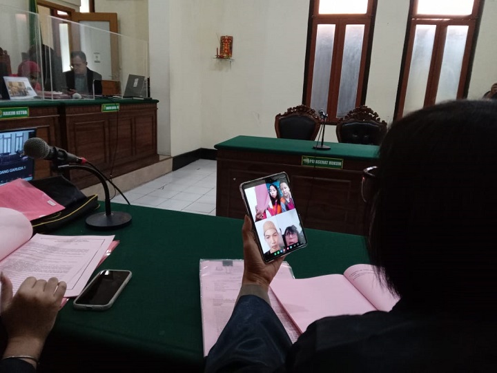 Sidang di Pengadilan Negeri Surabaya. SP/Budi Mulyono