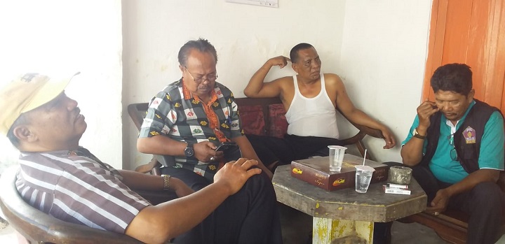 Para Aktivis di Kab. Sumenep, saat menggelar Materi Perselingkuhan ASN di Kab. Sumenep.  SP/Ainur Rahman