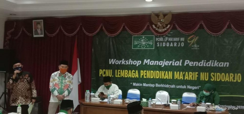 Paslon BHS dan Taufiqulbar saat paparkan program dalam kegiatan LP Maarif NU Sidoarjo