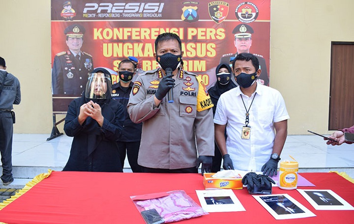 Kapolresta Sidoarjo, Kombes Pol Kusumo Wahyu Bintoro saat menggelar press release.